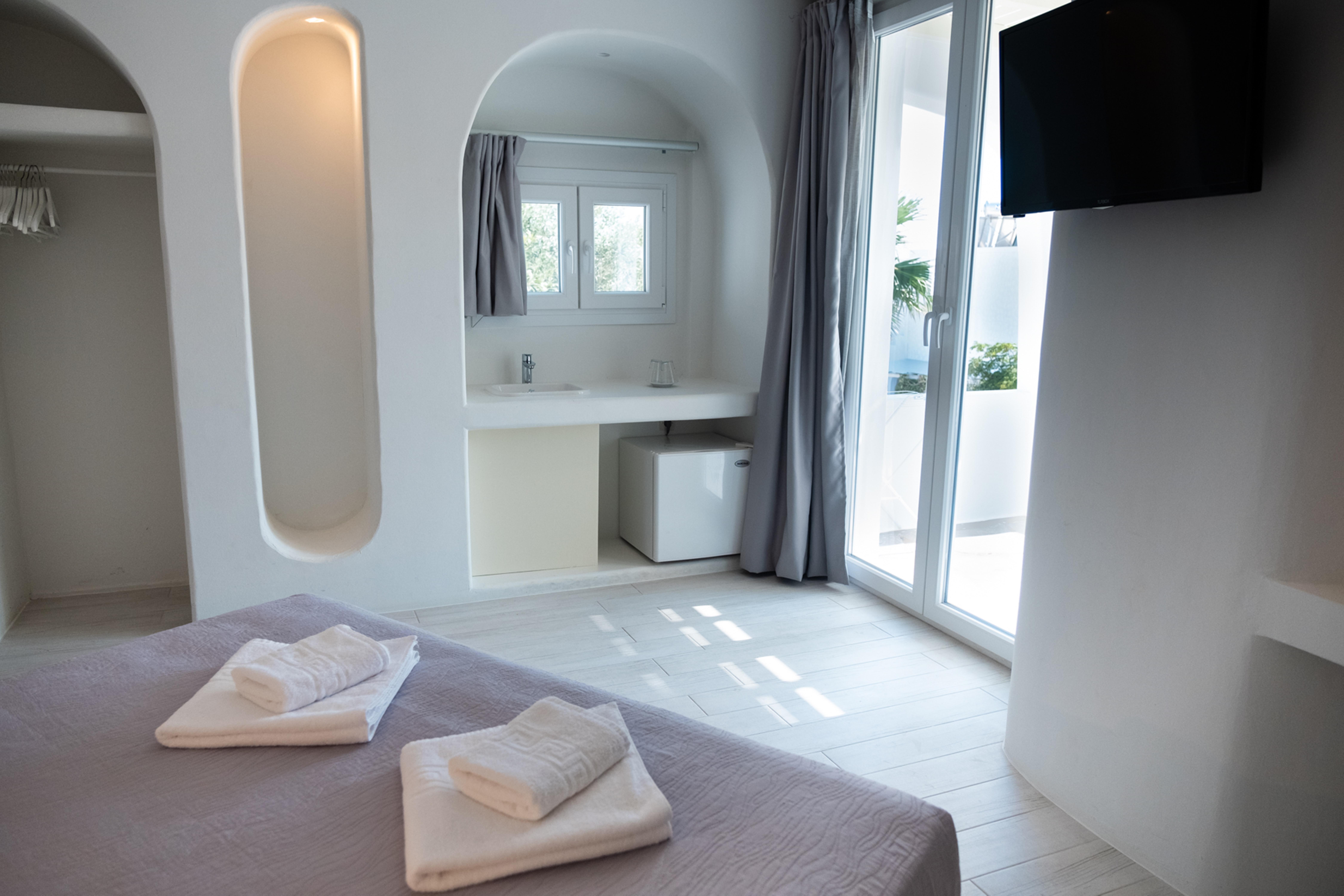 Aloni Hotel & Suites Piso Livadi Buitenkant foto