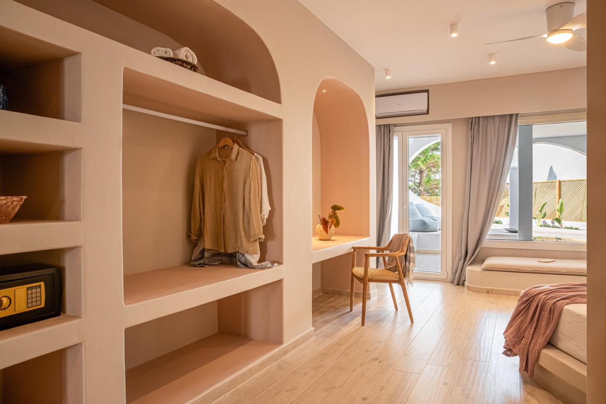 Aloni Hotel & Suites Piso Livadi Buitenkant foto